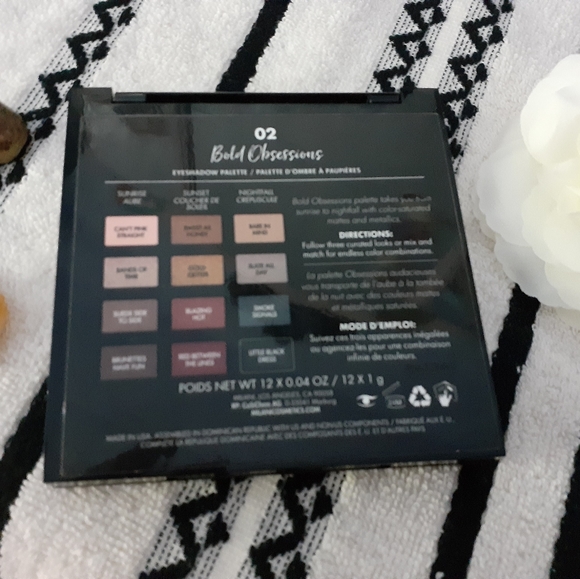 Milani Blod Obsessives eyeshadow palette - Picture 3 of 5